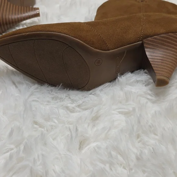 Nine West Brown Ankle Boots. Size 9. NWT! - Picture 9 of 10